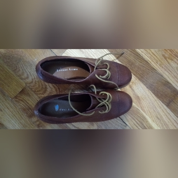 Etienne Aigner NWOT chunky leather wing tips. Size 5.5 Office Siren - Picture 4 of 5
